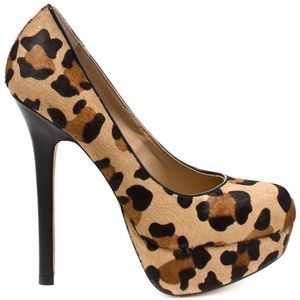 Steve Madden Sz 8 Bevv Platform Pumps